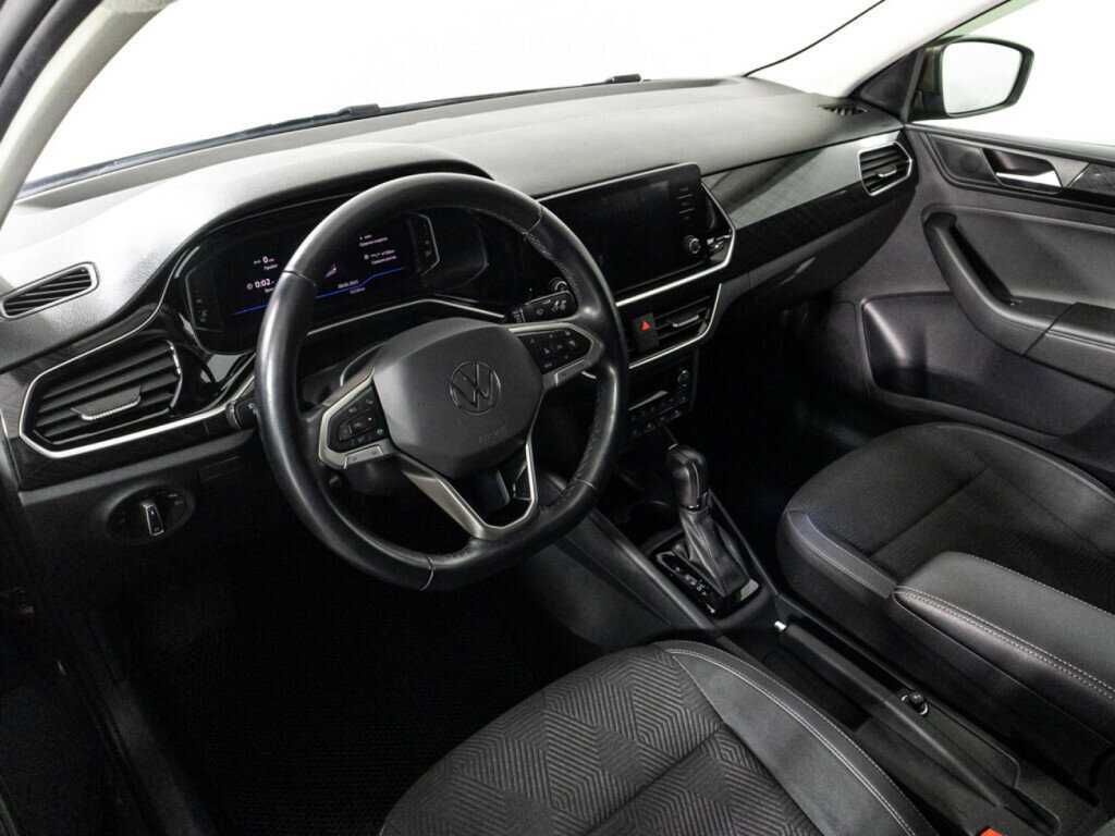 Volkswagen Polo с пробегом — 2021 год. Фото: #10