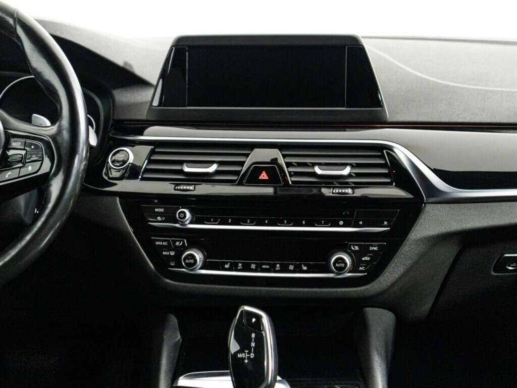 BMW 5 серии с пробегом — 2018 год. Фото: #13