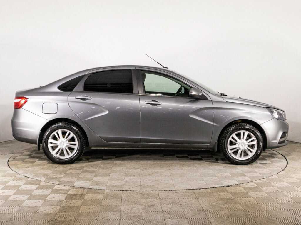 Lada (ВАЗ) Vesta с пробегом — 2017 год. Фото: #3