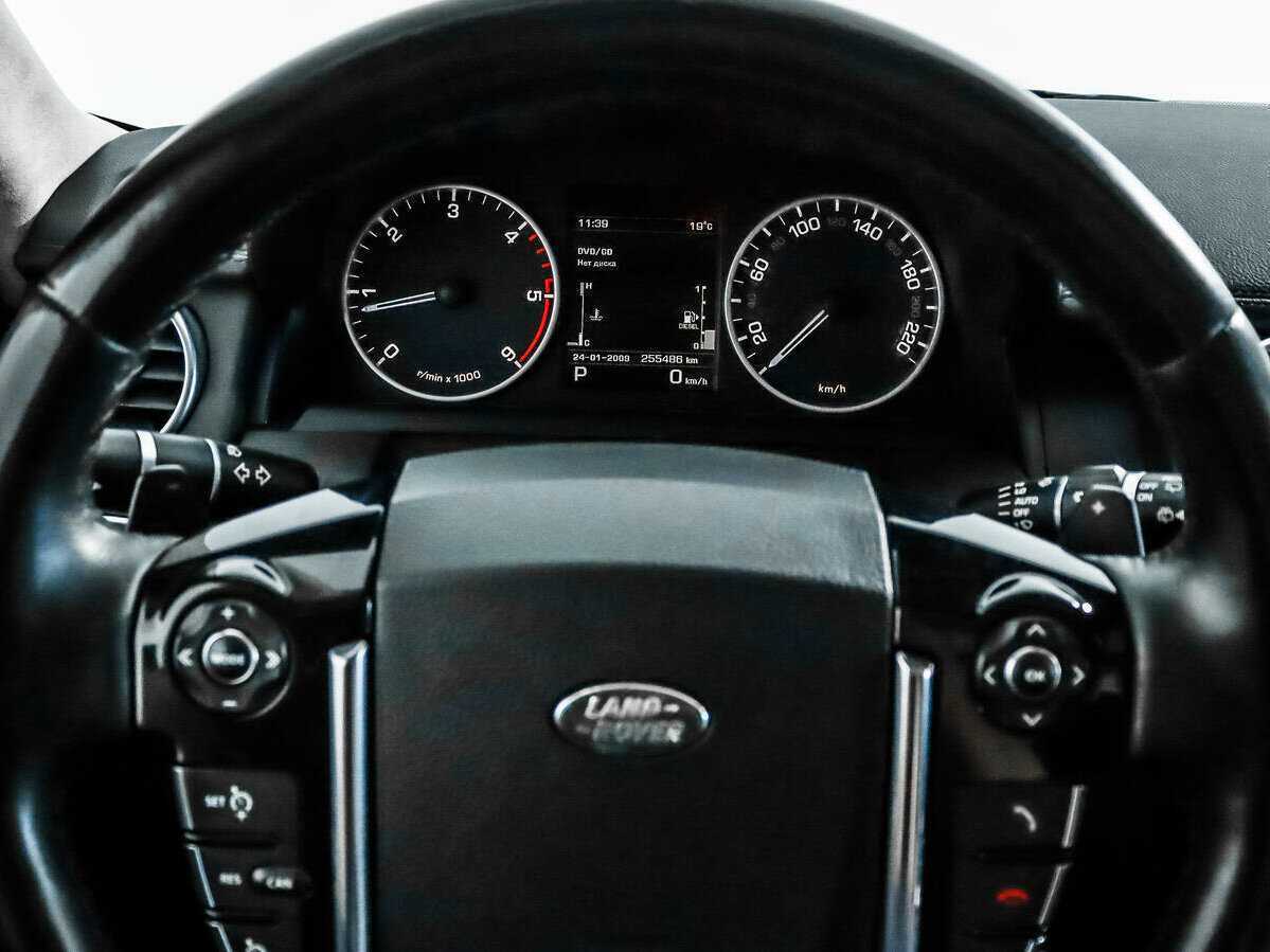 Land Rover Discovery с пробегом — 2013 год. Фото: #22