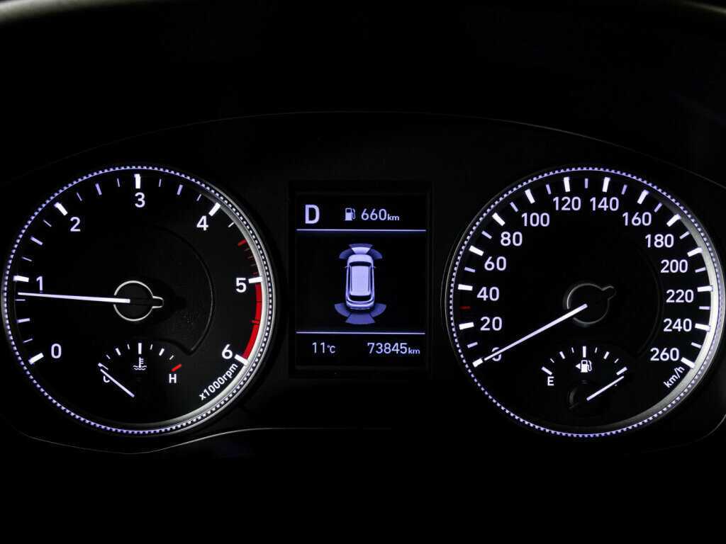 Hyundai Santa Fe с пробегом — 2018 год. Фото: #27