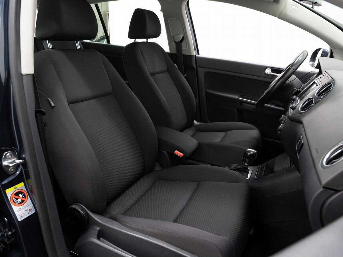 Volkswagen Golf Plus с пробегом — 2013 год. Фото: #12