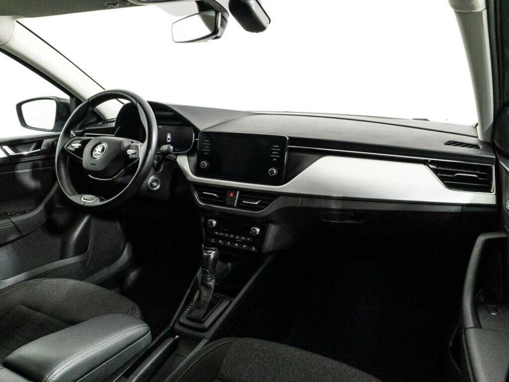 Skoda Rapid с пробегом — 2021 год. Фото: #8