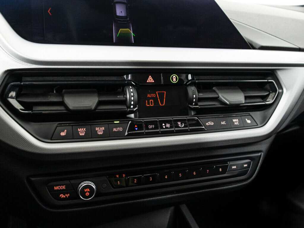 BMW 1 серии с пробегом — 2019 год. Фото: #17