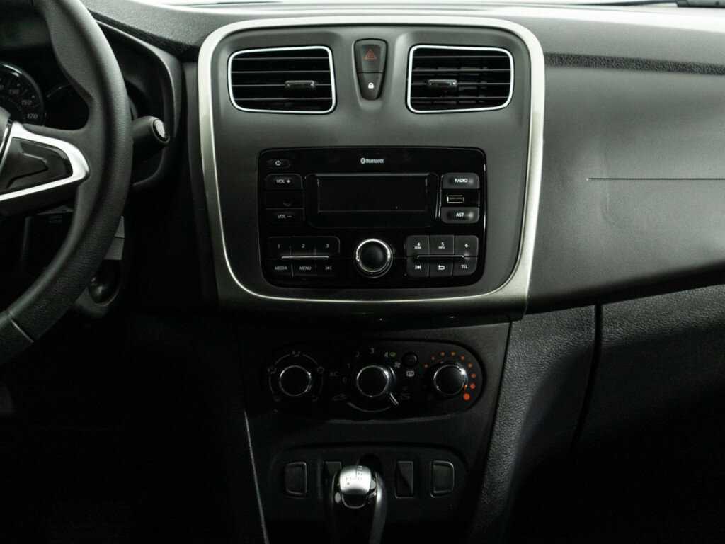 Renault Sandero с пробегом — 2021 год. Фото: #13