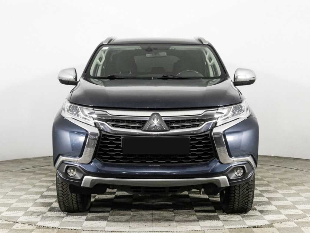 Mitsubishi Pajero Sport с пробегом — 2018 год. Фото: #1