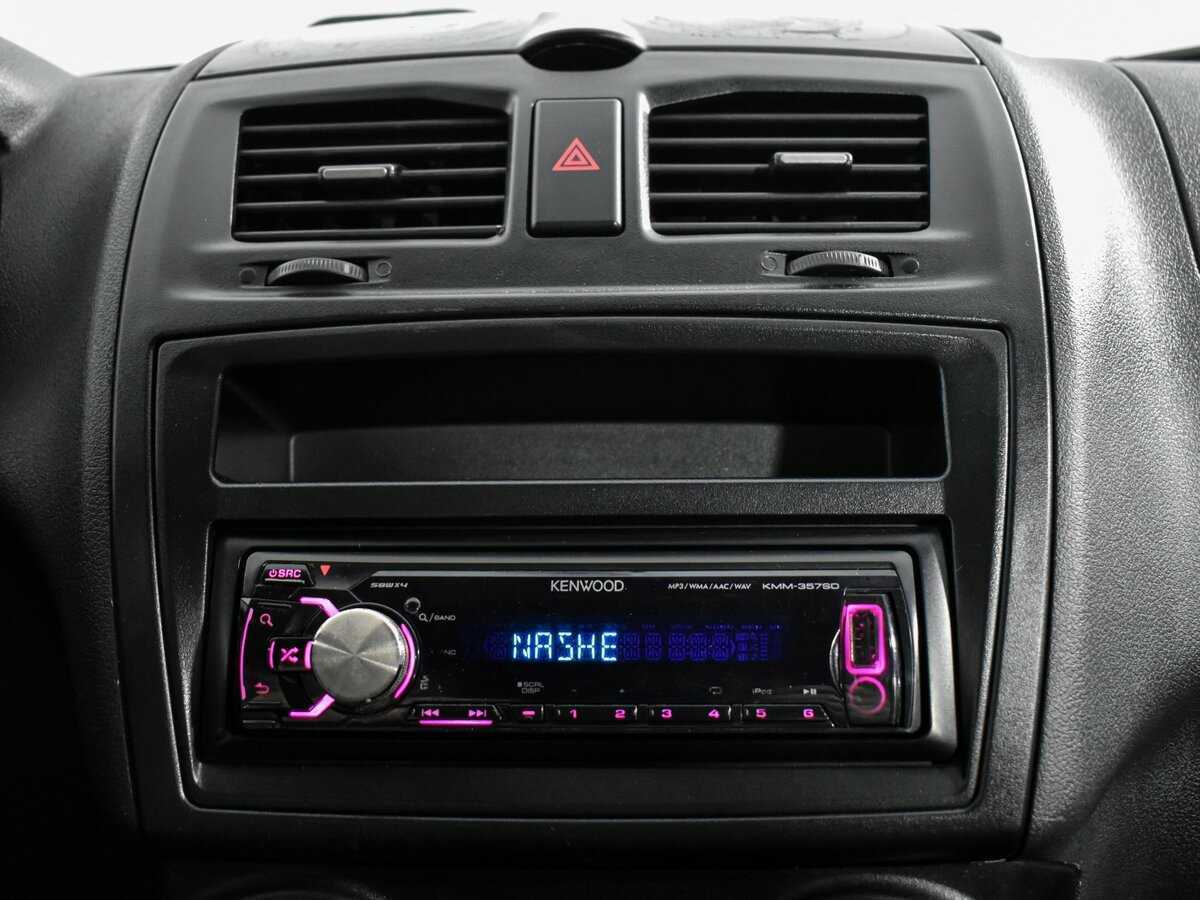 Lada (ВАЗ) Kalina с пробегом — 2013 год. Фото: #12