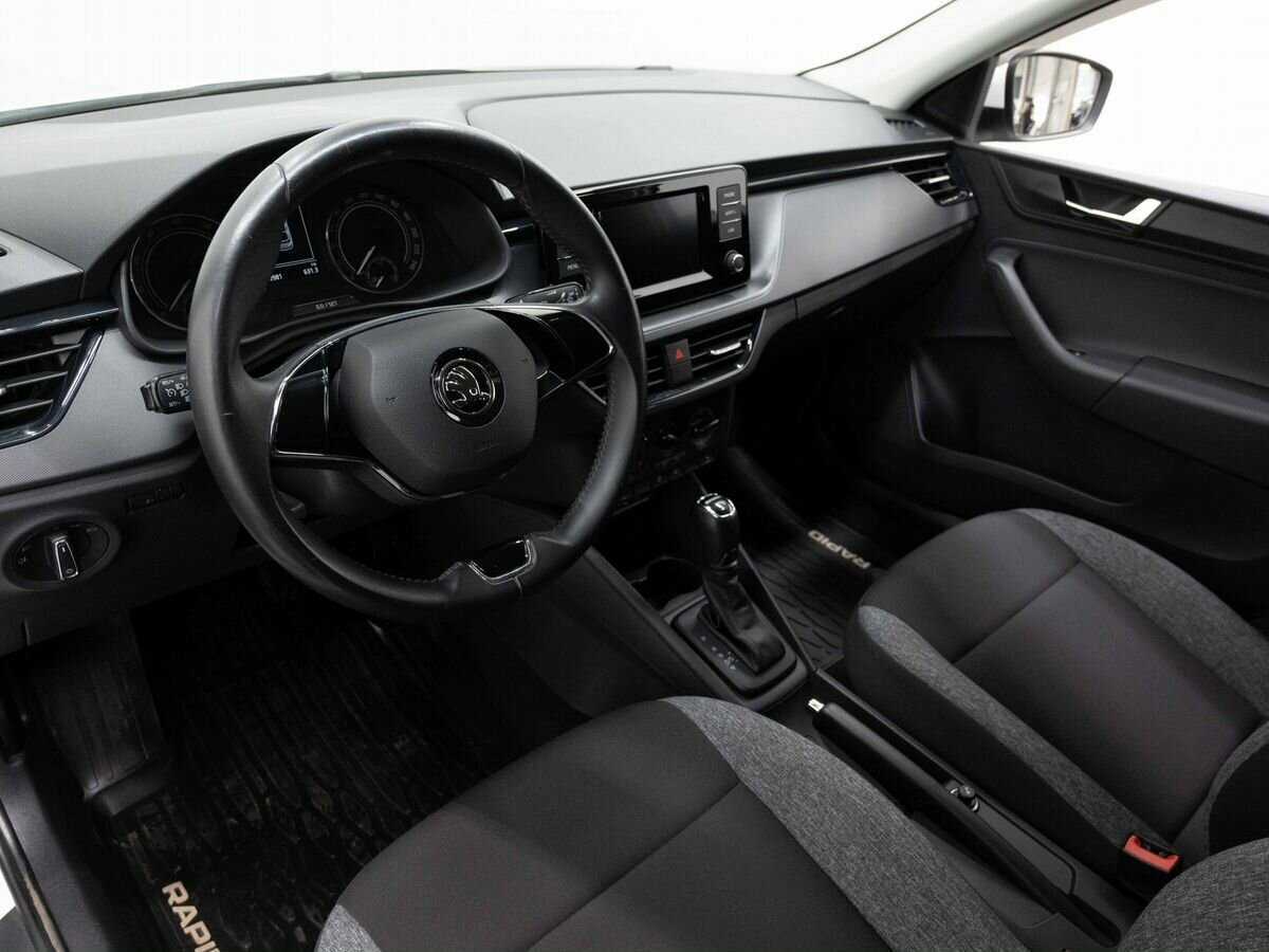 Skoda Rapid с пробегом — 2020 год. Фото: #6