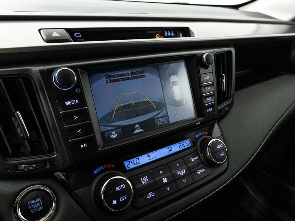 Toyota RAV4 с пробегом — 2017 год. Фото: #18