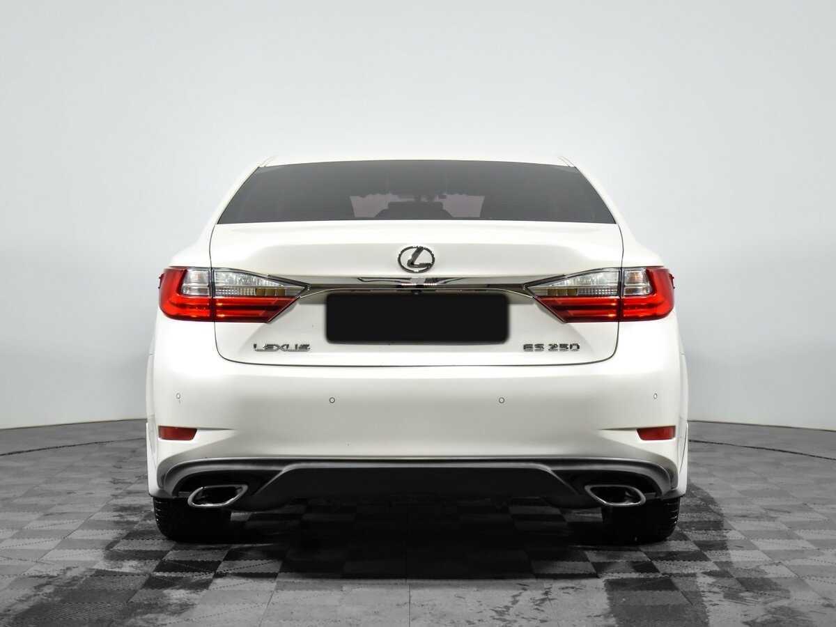 Lexus ES с пробегом — 2015 год. Фото: #4