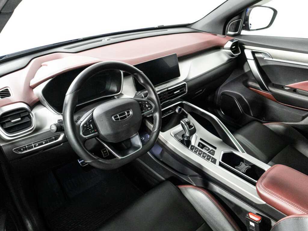 Geely Coolray с пробегом — 2022 год. Фото: #10