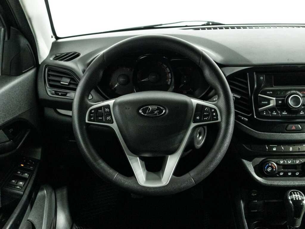 Lada (ВАЗ) Vesta с пробегом — 2019 год. Фото: #15