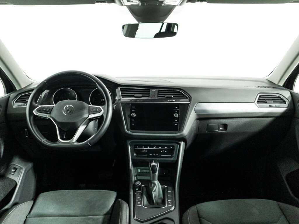 Volkswagen Tiguan с пробегом — 2021 год. Фото: #12
