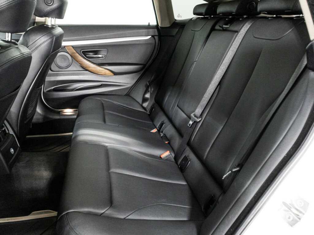 BMW 3 серии с пробегом — 2013 год. Фото: #9