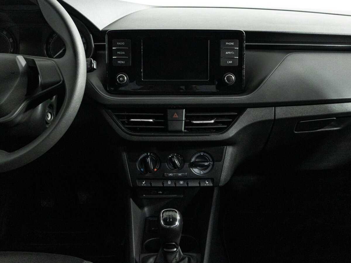 Skoda Rapid с пробегом — 2020 год. Фото: #13