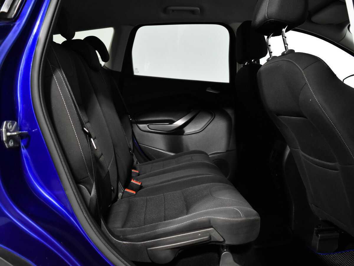 Ford Kuga с пробегом — 2015 год. Фото: #9