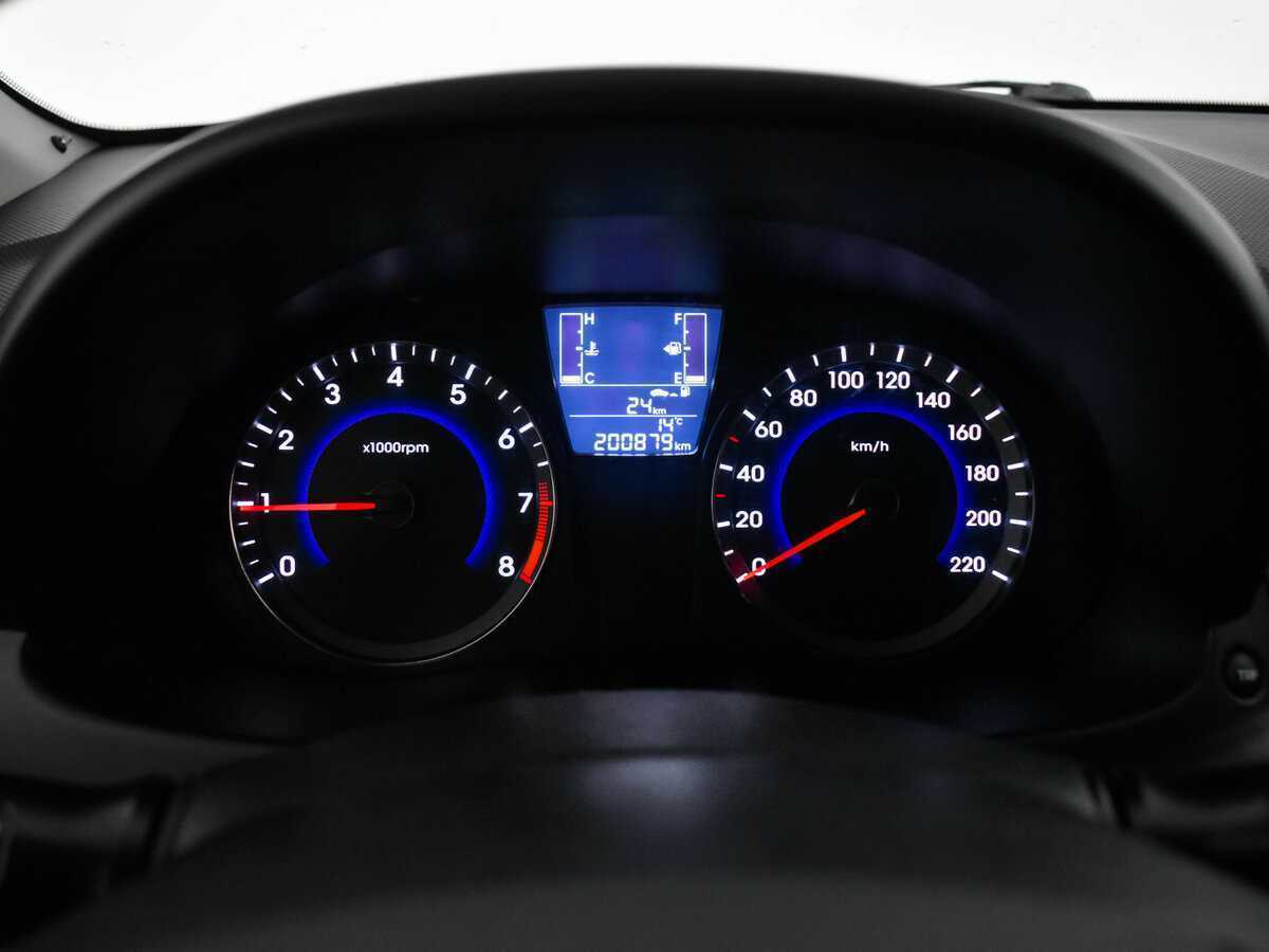 Hyundai Solaris с пробегом — 2016 год. Фото: #10