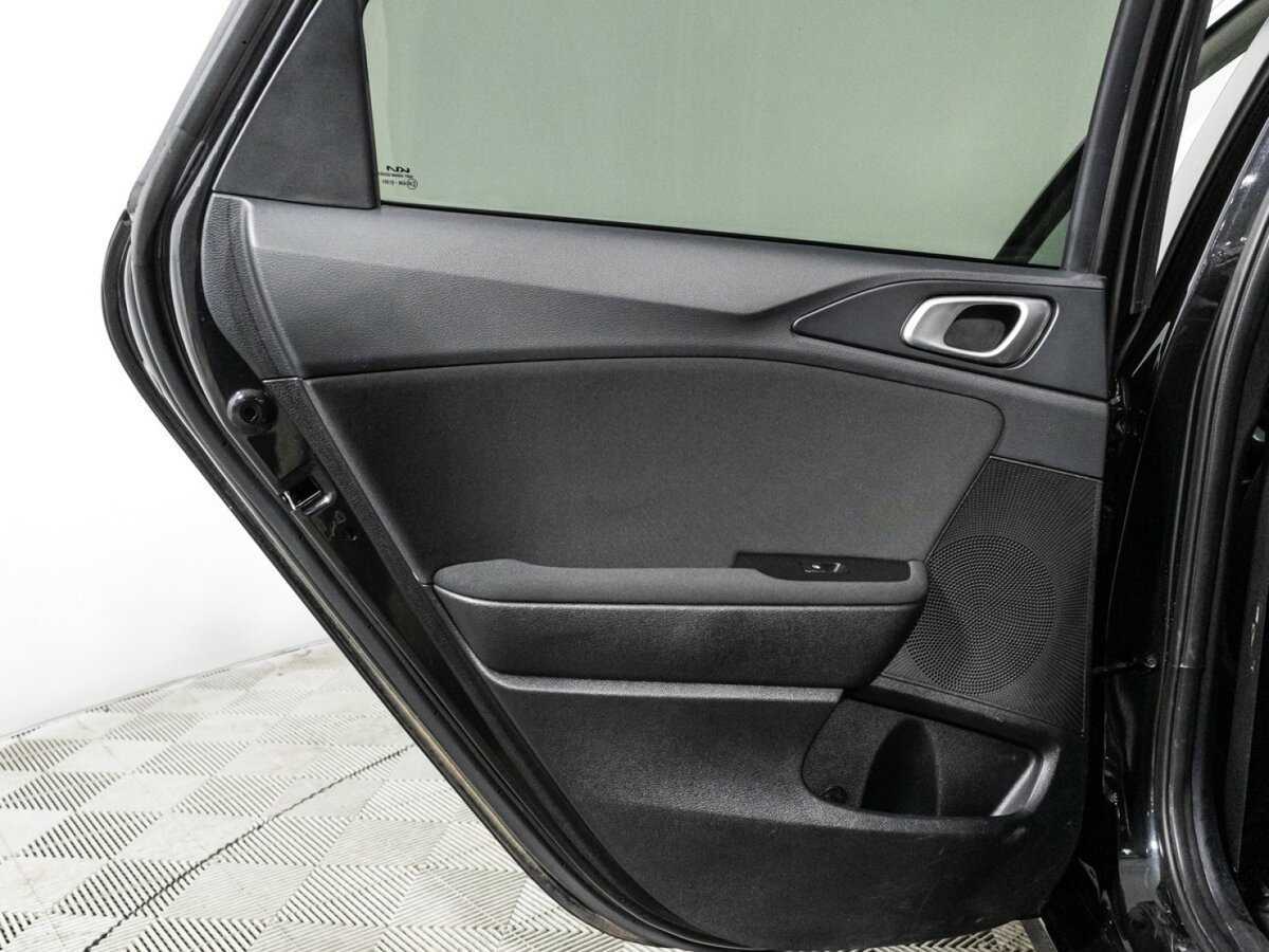 Kia Ceed с пробегом — 2021 год. Фото: #24