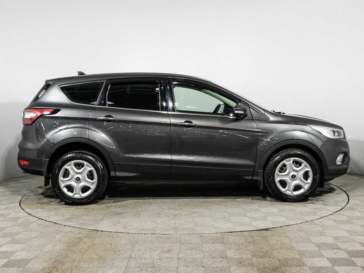 Ford Kuga с пробегом — 2018 год. Фото: #3