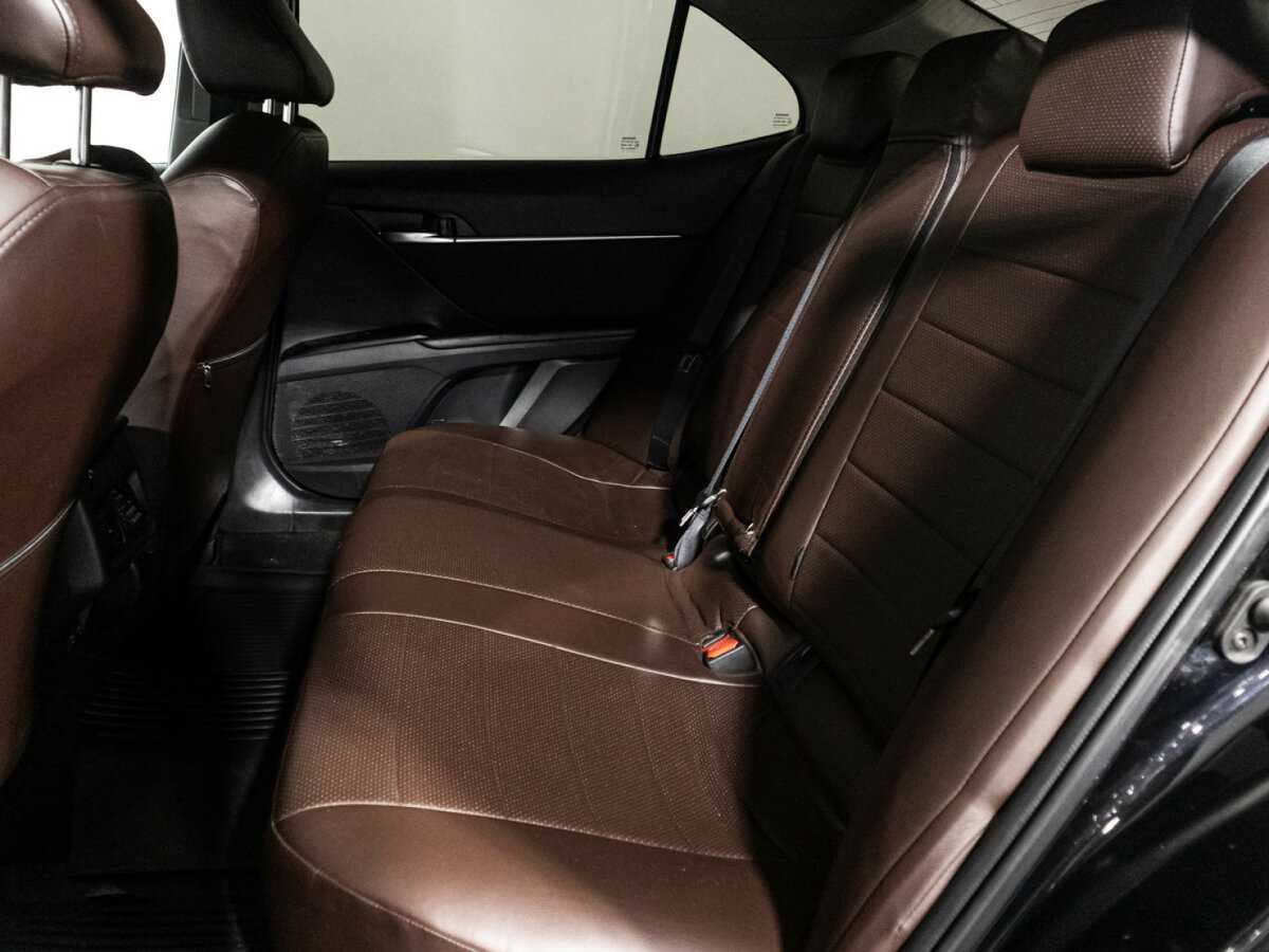 Toyota Camry с пробегом — 2022 год. Фото: #9