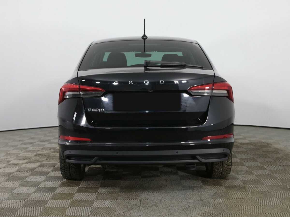 Skoda Rapid с пробегом — 2021 год. Фото: #4