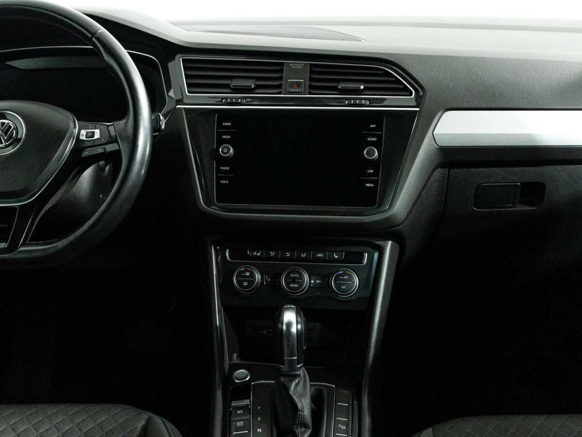 Volkswagen Tiguan с пробегом — 2018 год. Фото: #12
