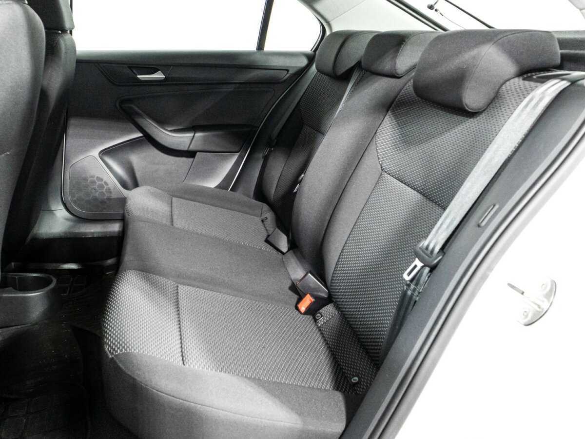 Volkswagen Polo с пробегом — 2020 год. Фото: #9