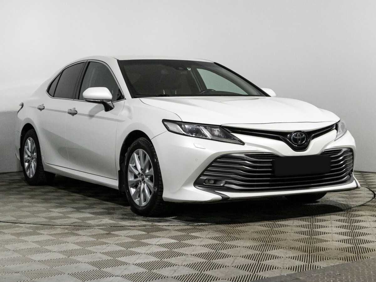 Toyota Camry с пробегом — 2019 год. Фото: #2