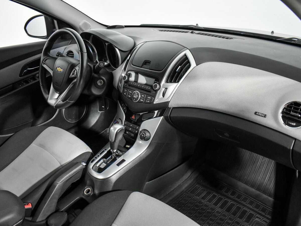 Chevrolet Cruze с пробегом — 2013 год. Фото: #13