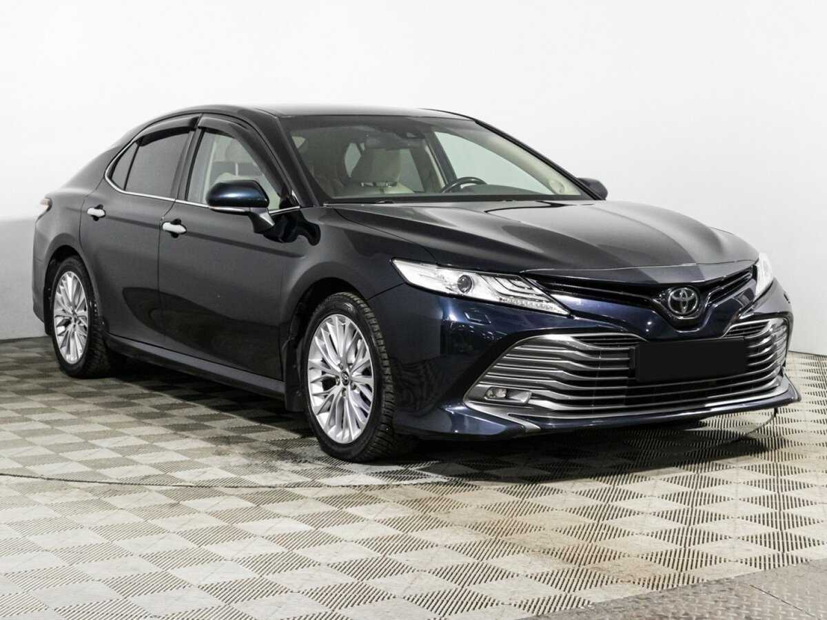 Toyota Camry с пробегом — 2018 год. Фото: #2
