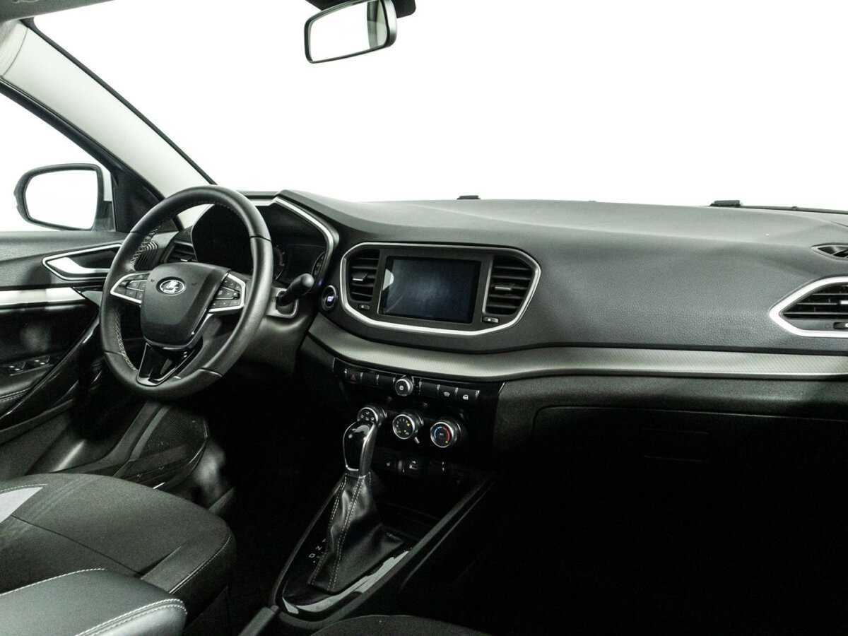 Lada (ВАЗ) Vesta с пробегом — 2024 год. Фото: #8