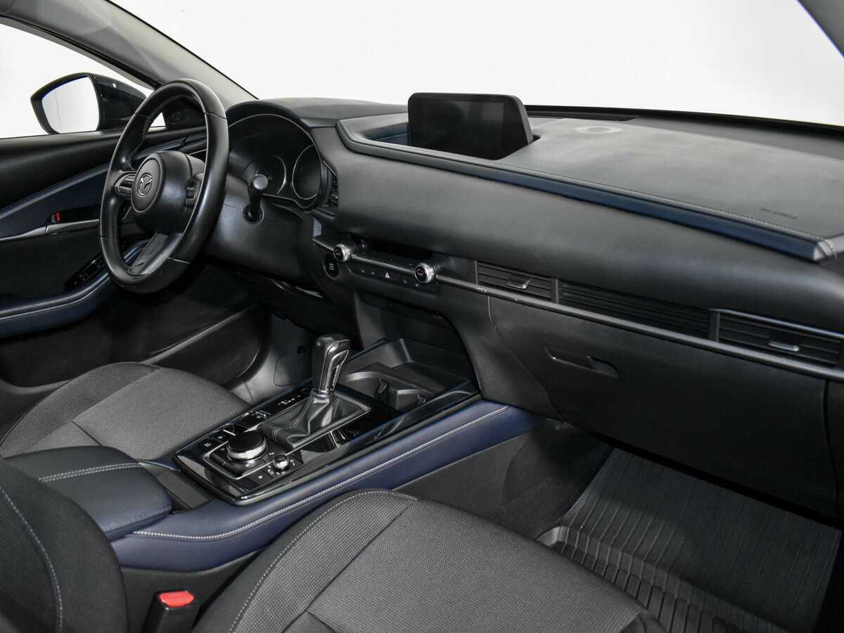 Mazda CX-30 с пробегом — 2020 год. Фото: #14