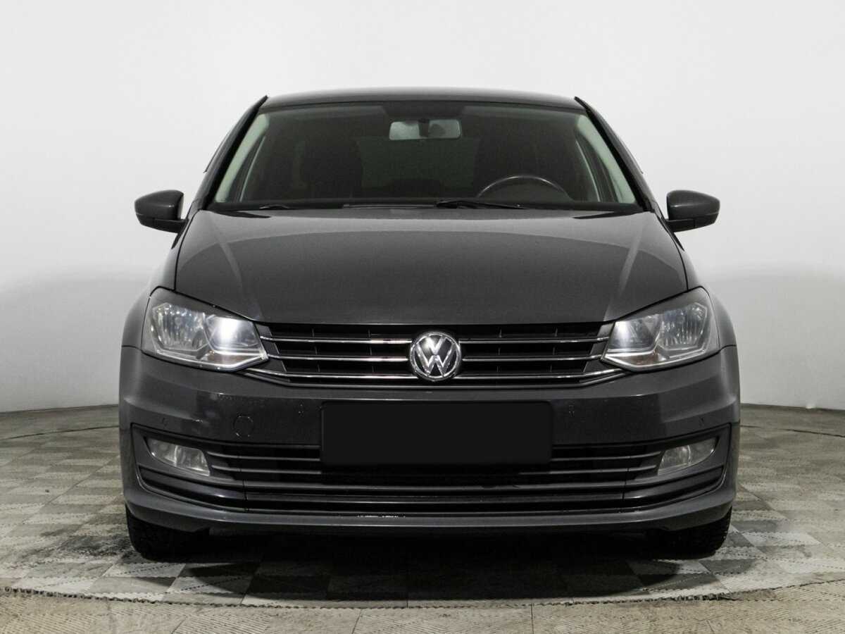 Volkswagen Polo с пробегом — 2018 год. Фото: #1