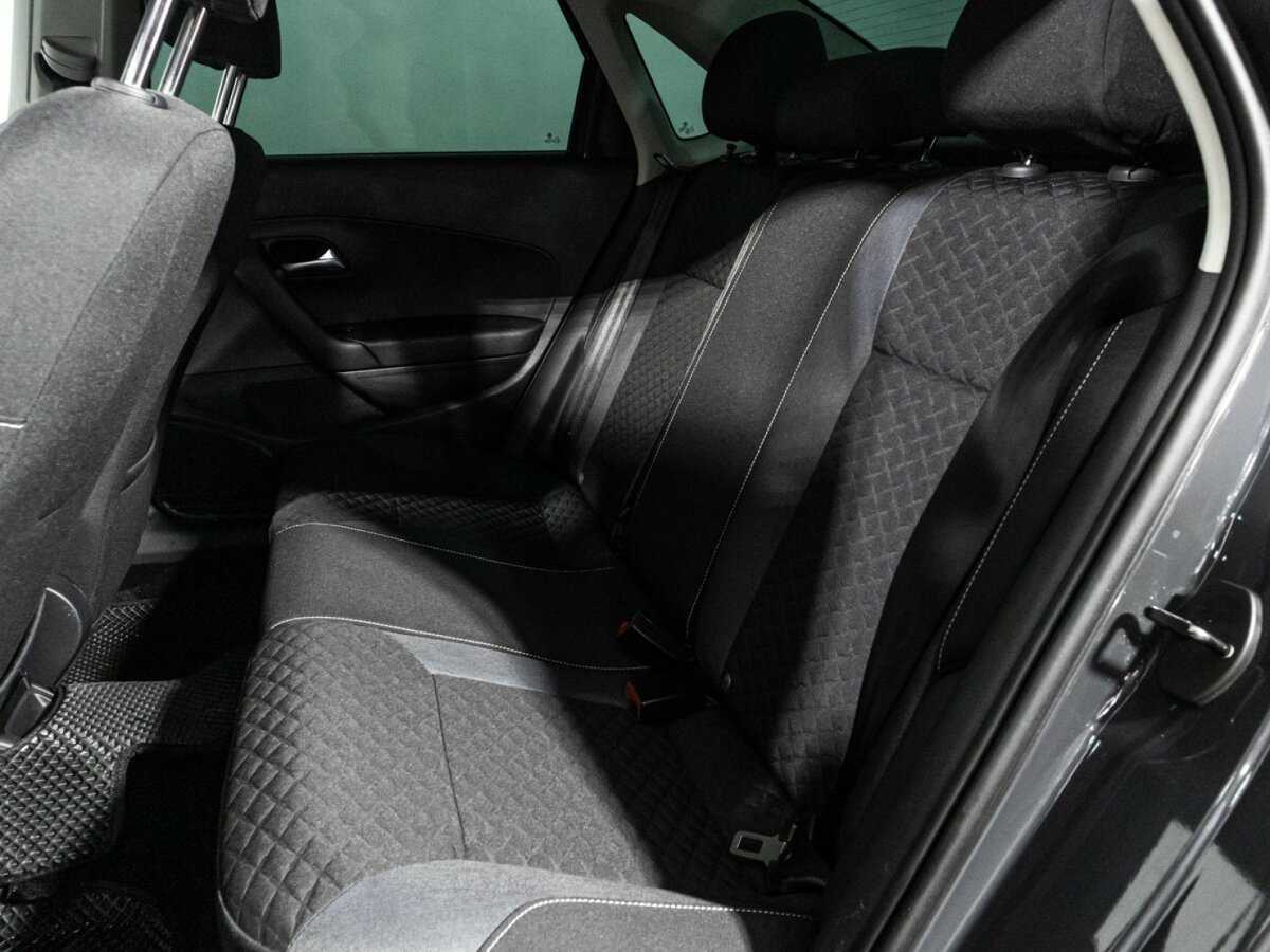 Volkswagen Polo с пробегом — 2018 год. Фото: #9