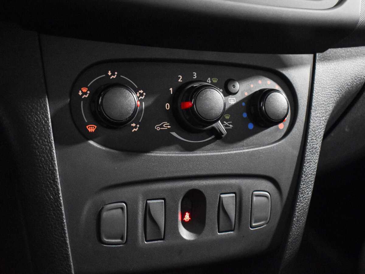 Renault Logan с пробегом — 2020 год. Фото: #14