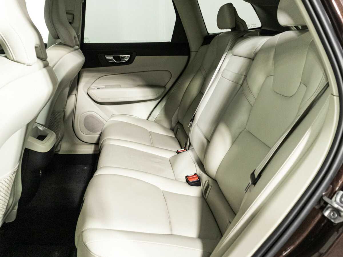 Volvo XC60 с пробегом — 2018 год. Фото: #9