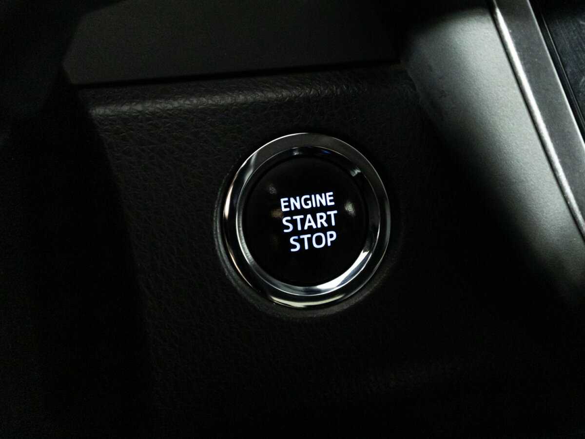 Toyota Camry с пробегом — 2018 год. Фото: #21