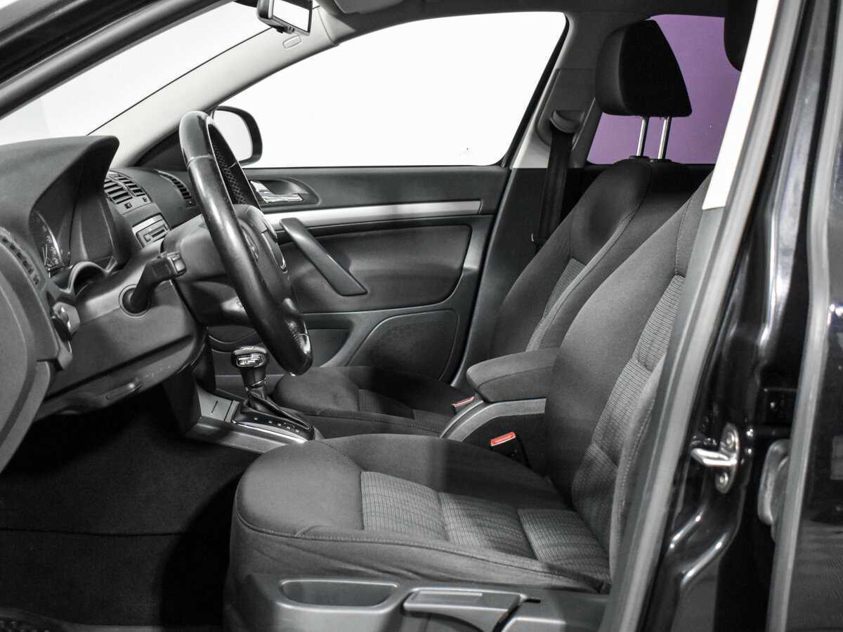 Skoda Octavia с пробегом — 2012 год. Фото: #9