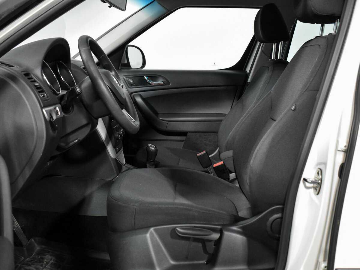 Skoda Yeti с пробегом — 2015 год. Фото: #9