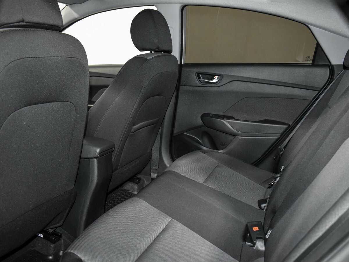 Hyundai Solaris с пробегом — 2019 год. Фото: #10