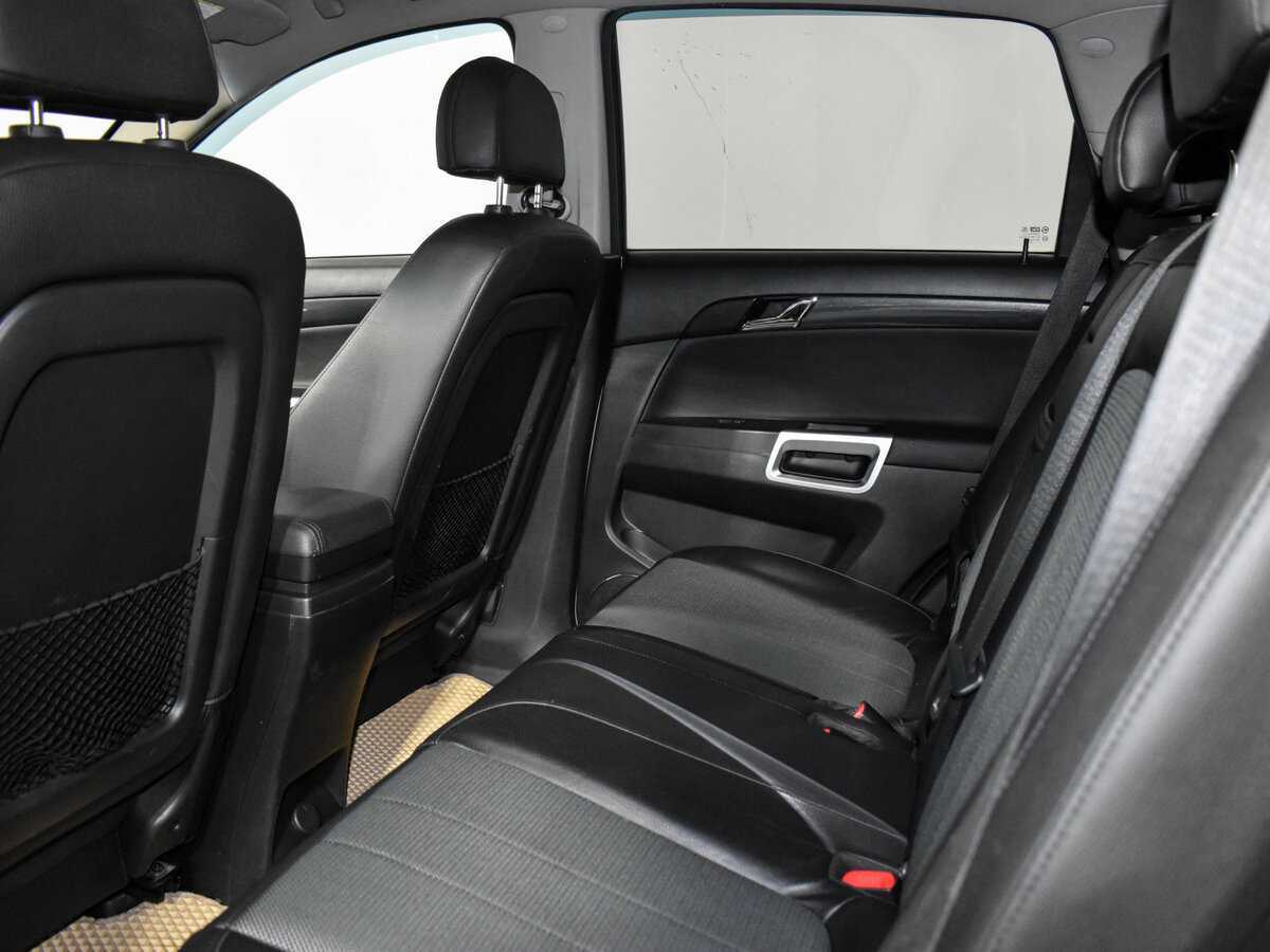 Opel Antara с пробегом — 2012 год. Фото: #10