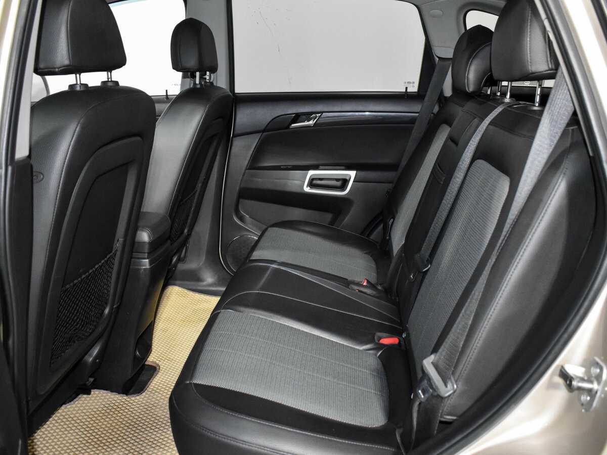 Opel Antara с пробегом — 2012 год. Фото: #11