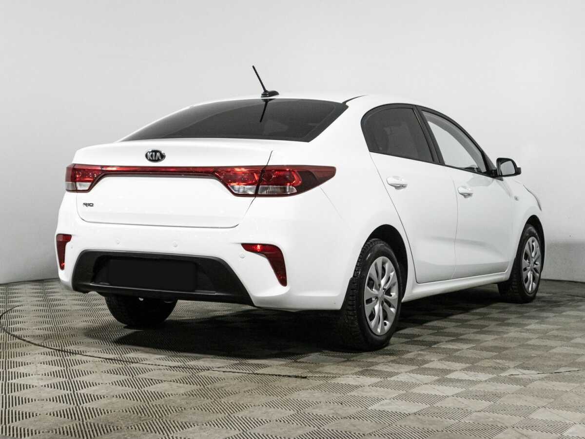 Kia Rio с пробегом — 2017 год. Фото: #4