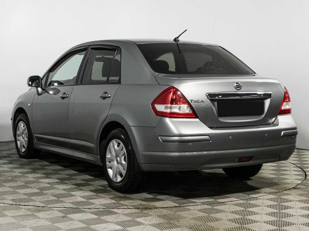 Nissan Tiida с пробегом — 2013 год. Фото: #6