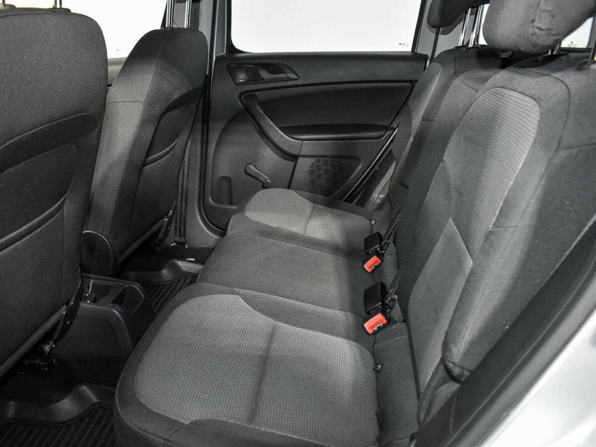 Skoda Yeti с пробегом — 2013 год. Фото: #13