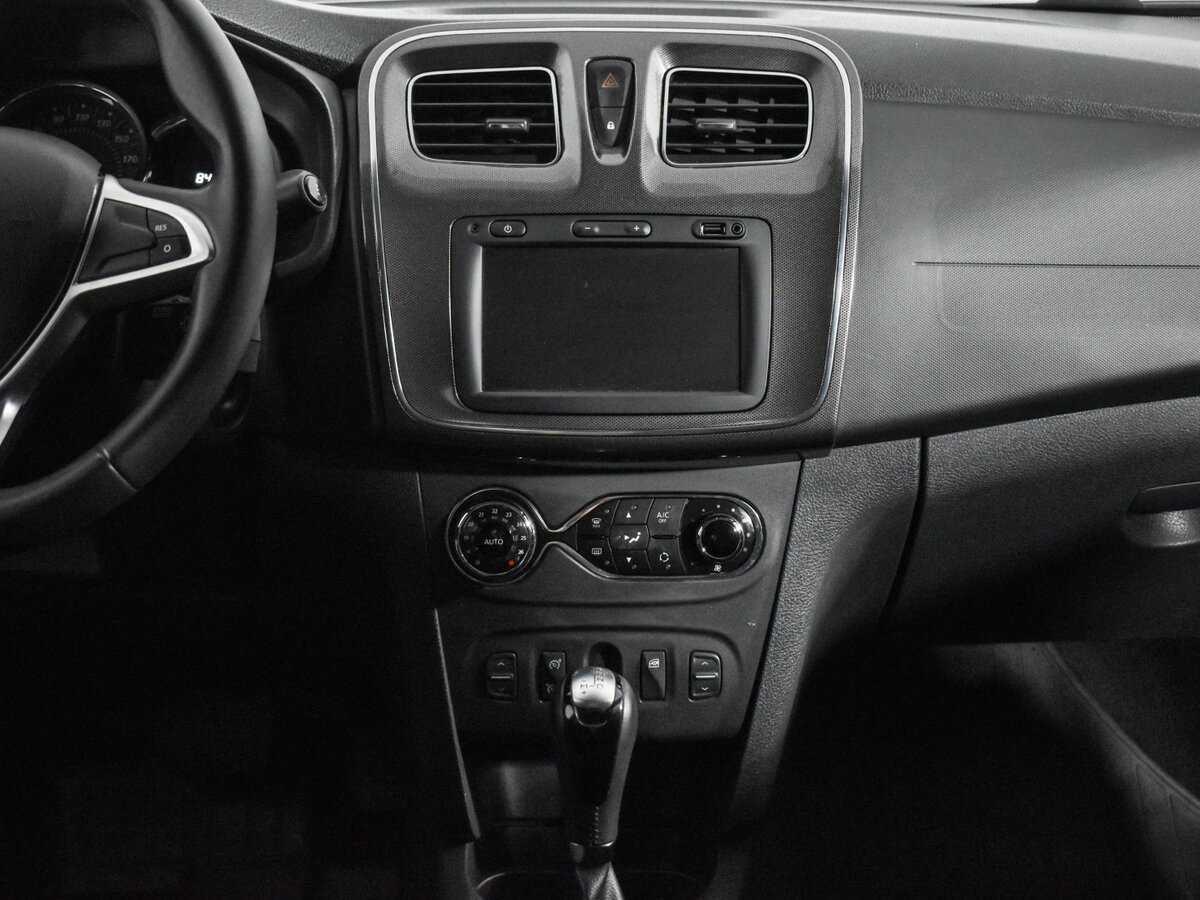 Renault Sandero с пробегом — 2019 год. Фото: #12