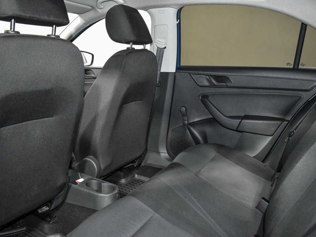 Skoda Rapid с пробегом — 2014 год. Фото: #11