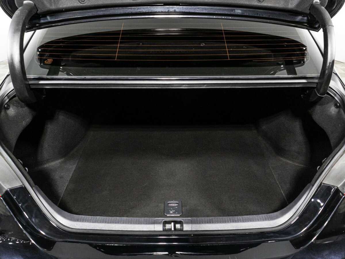 Toyota Camry с пробегом — 2018 год. Фото: #14