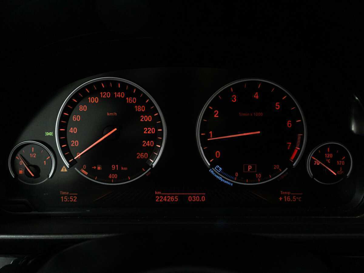 BMW 5 серии с пробегом — 2014 год. Фото: #11