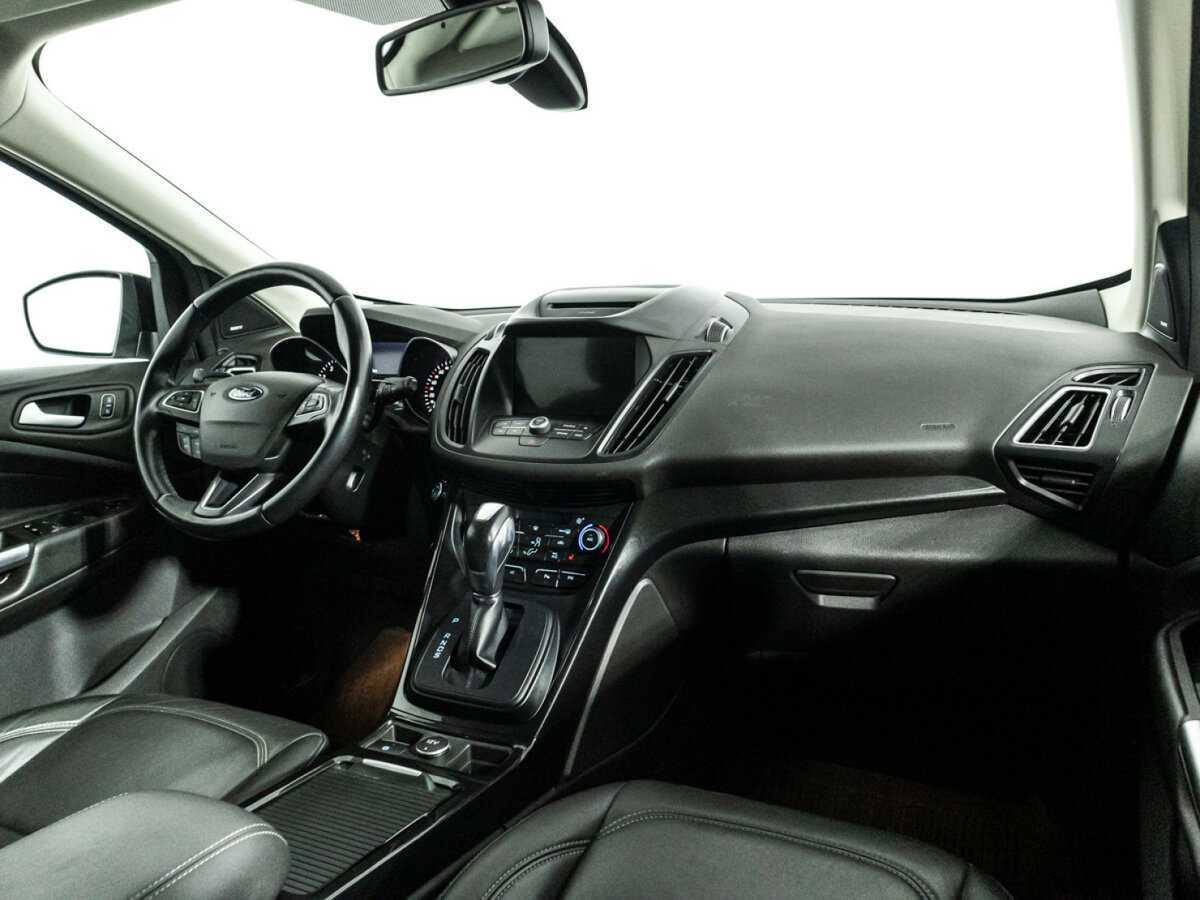 Ford Kuga с пробегом — 2017 год. Фото: #8
